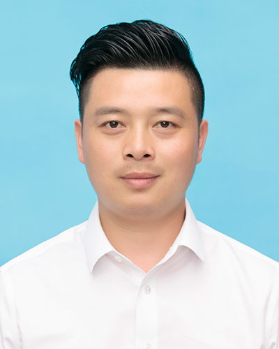邓新华